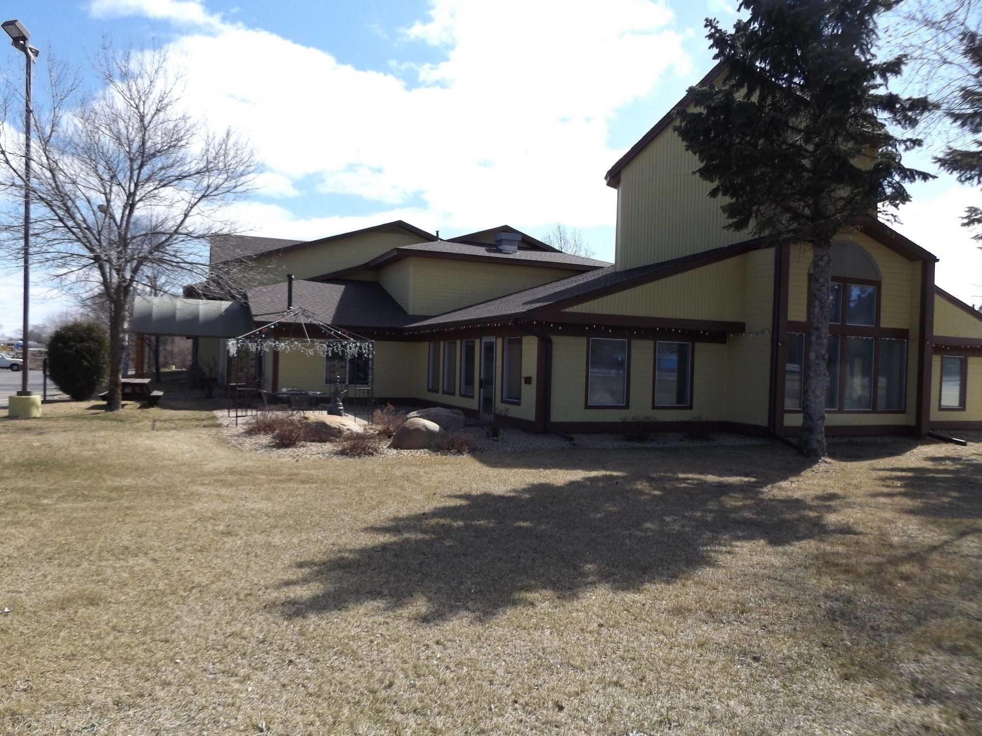 Nisswa Inn And Suites Exterior photo